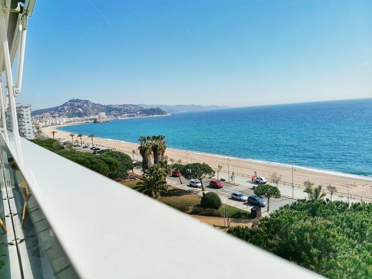 Seafront Apartment In Blanes Εξωτερικό φωτογραφία